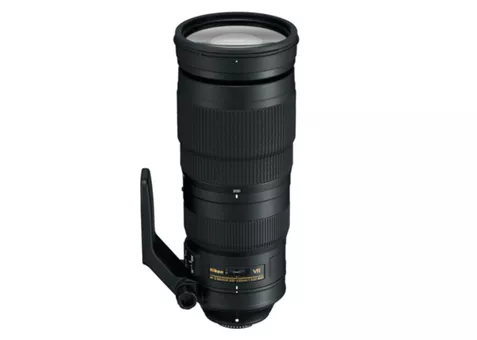 Фото: Nikon 200-500mm f/5.6G ED AF-S VR Nikkor (JAA822DA)