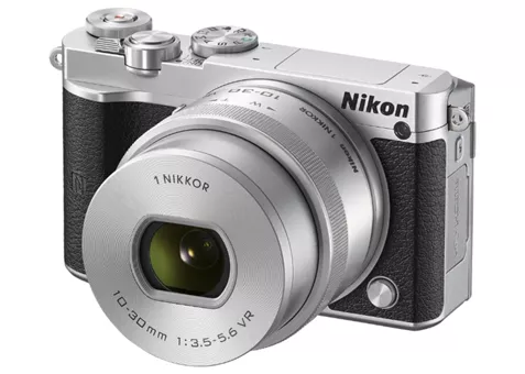 Фото: Nikon 1 J5 10-30mm f/3.5-5.6 VR PD-Zoom Black (VVA241K001)