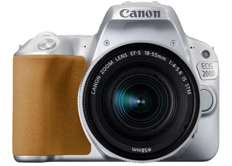 Фото: Canon 200D Kit 18-55 IS STM Silver (2256C006)