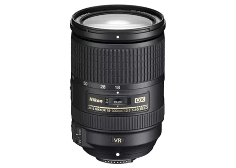 Фото: Nikon 18-300mm f/3.5-5.6G DX ED AF-S VR DX Zoom-Nikkor (JAA812DA)