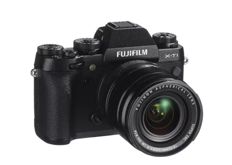 Фото: Fujifilm X-T1 Kit XF18-55mm F2.8-4R Black (16421581)