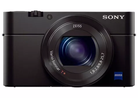 Фото: Sony Cyber-shot DSC-RX100 MkIII Black (DSCRX100M3.RU3)