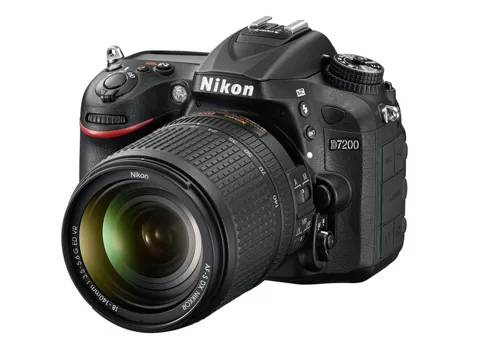 Фото: Nikon D7200 Kit AF-S DX 18-140 VR (VBA450K002)