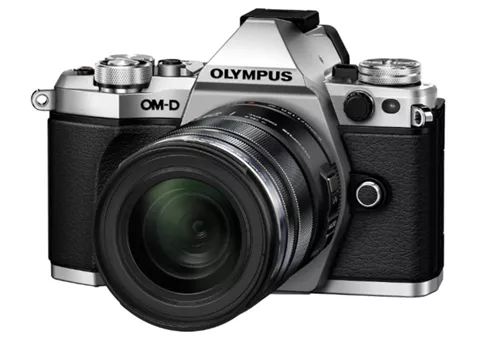 Фото: Olympus E-M5 mark II 12-40 PRO Kit silver/black (V207041SE000)