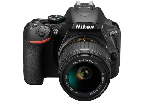 Фото: Nikon D5600 Kit AF-P 18-55mm VR (VBA500K001)