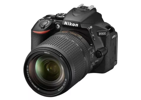 Фото: Nikon D5600 Kit 18-140mm VR