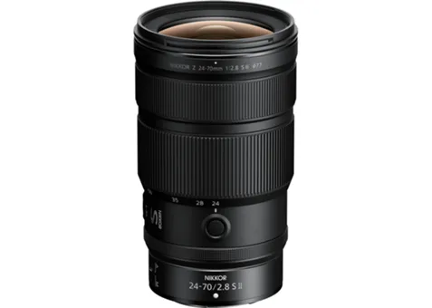 Фото: Nikon Z 24-70mm f/2.8 S II