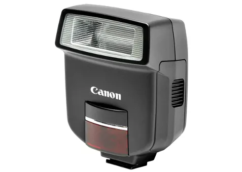 Фото: Canon Speedlite 220 EX