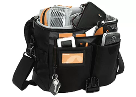 Фото: Lowepro Stealth Reporter D100 AW