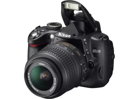 Фото: Nikon D5000 Kit 18-55 VR