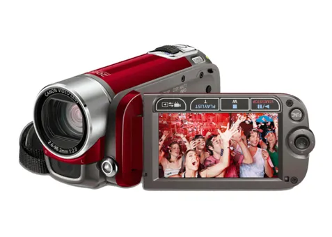 Фото: Canon LEGRIA FS200 Red