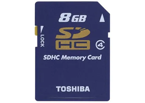 Фото: Toshiba SDHC 8 GB
