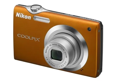 Фото: Nikon Coolpix S3000 Orange