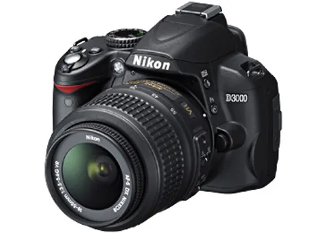 Фото: Nikon D3000 Kit 18-105 VR