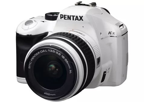 Фото: Pentax K-x kit DA 18-55 White