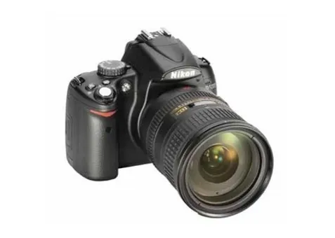 Фото: Nikon D5000 Kit 18-200mm VRII