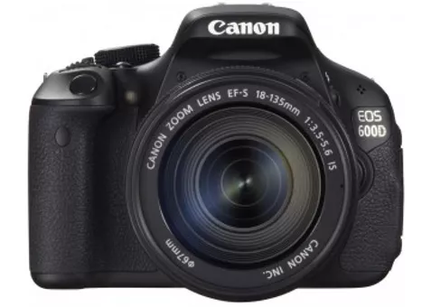 Фото: Canon EOS 600D Kit 18-55 IS II