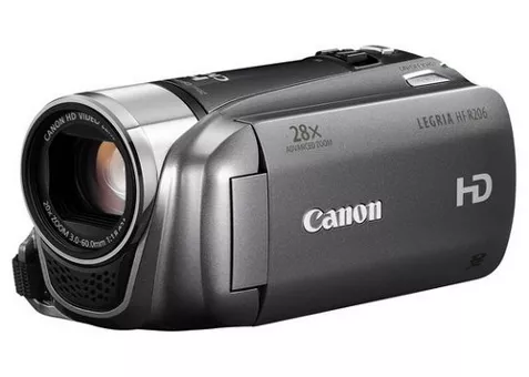 Фото: Canon LEGRIA HF R206 Black