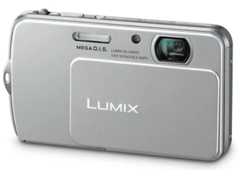 Фото: Panasonic Lumix DMC-FP5 Silver гарантия производителя