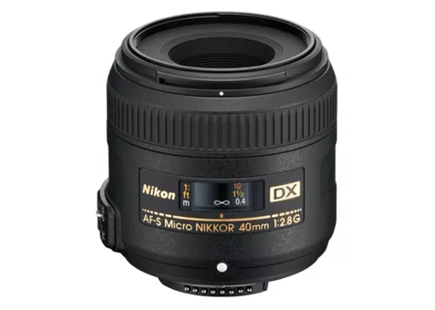Фото: Nikon 40mm f/2.8G ED AF-S DX Micro Nikkor (JAA638DA)