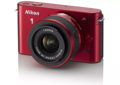 Фото: Nikon 1 J1 10-30mm f/3.5-5.6 VR Red (Уценка)