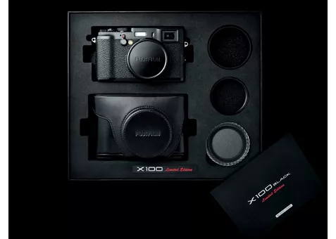 Фото: Fuji FinePix X100 black Limited Edition