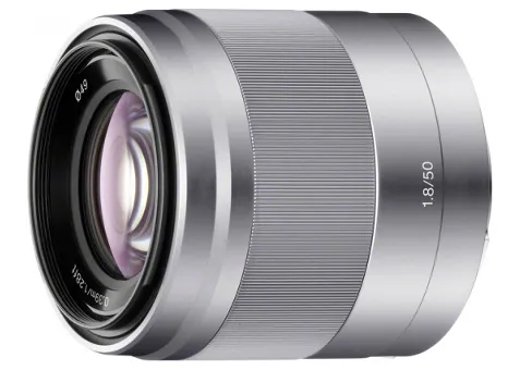 Фото: Sony E 50mm F1,8 OSS Silver