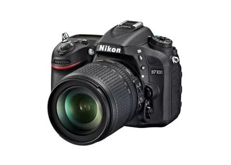 Фото: Nikon D7100 Kit AF-S DX 18-105 VR